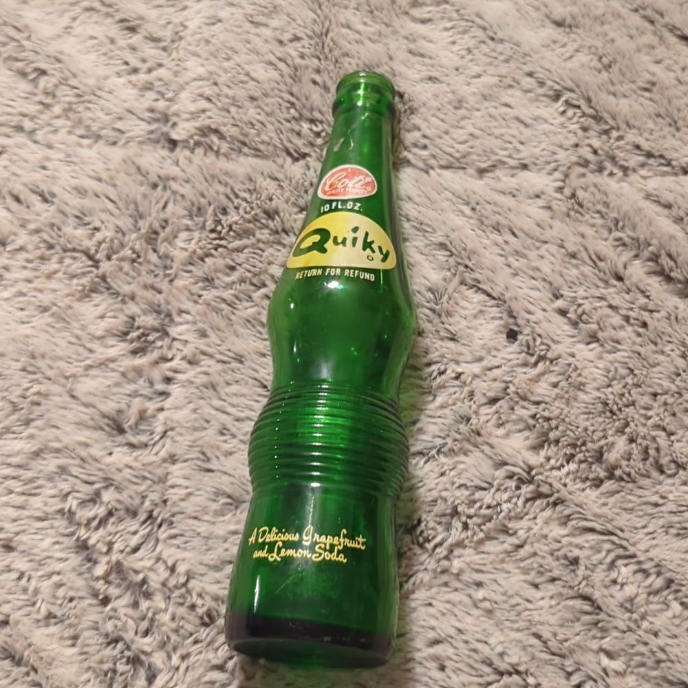 Quiky 10oz “A‎ Delicious Grapefruit And Lemon Soda” Bottle